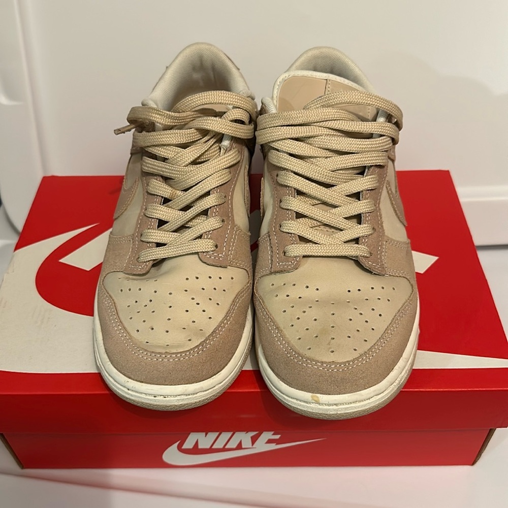 Nike Dunks Sandrift